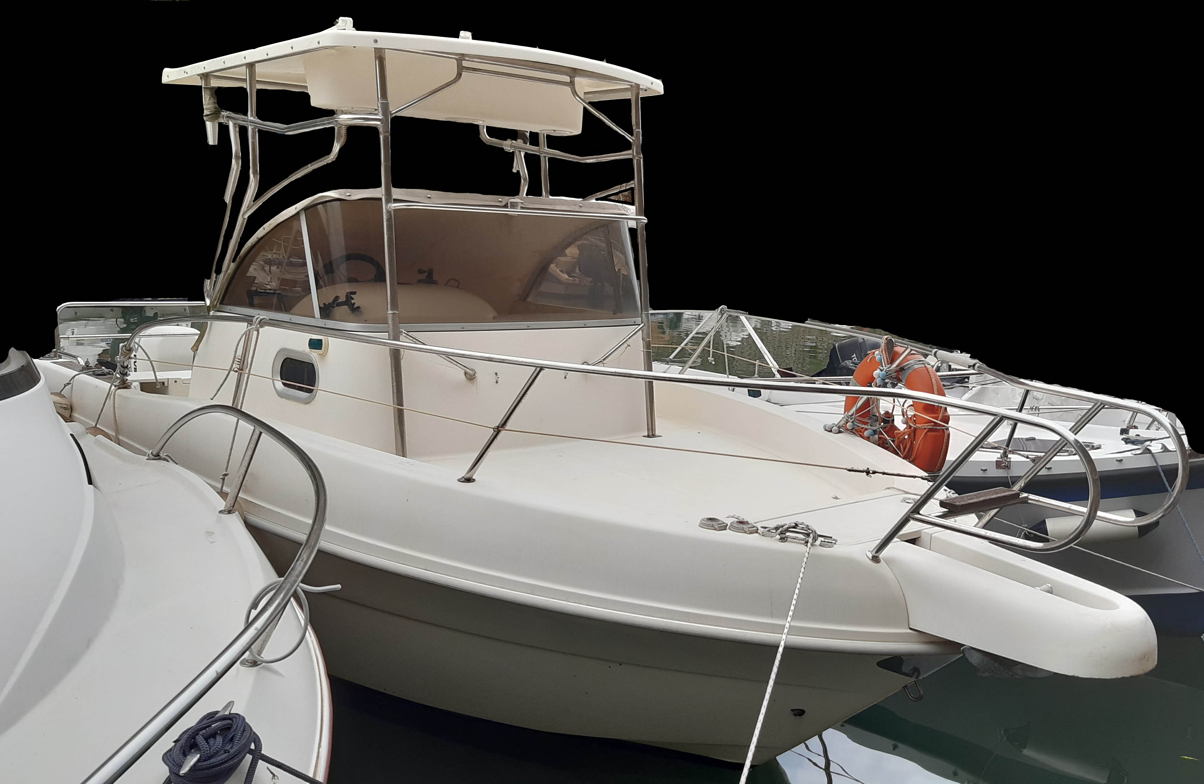 <<< VENDUTO >>> CAP 23 WA + 2X115 HP EVINRUDE<br><a href=dettaglio.aspx?Id=159 >VAI ALLA SCHEDA</a>